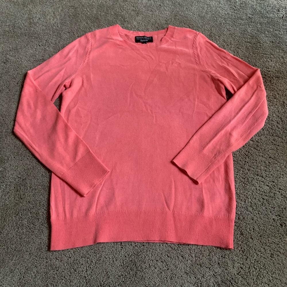 Super cute Coral Banana Republic Sweater